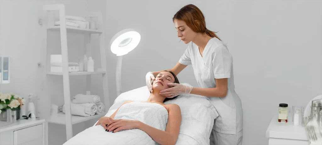 carreras más populares en estética y belleza