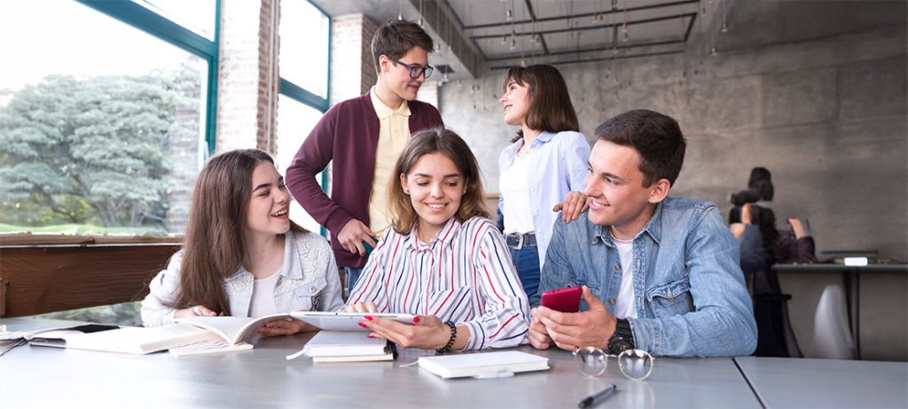 carreras universitarias más importantes en 2025