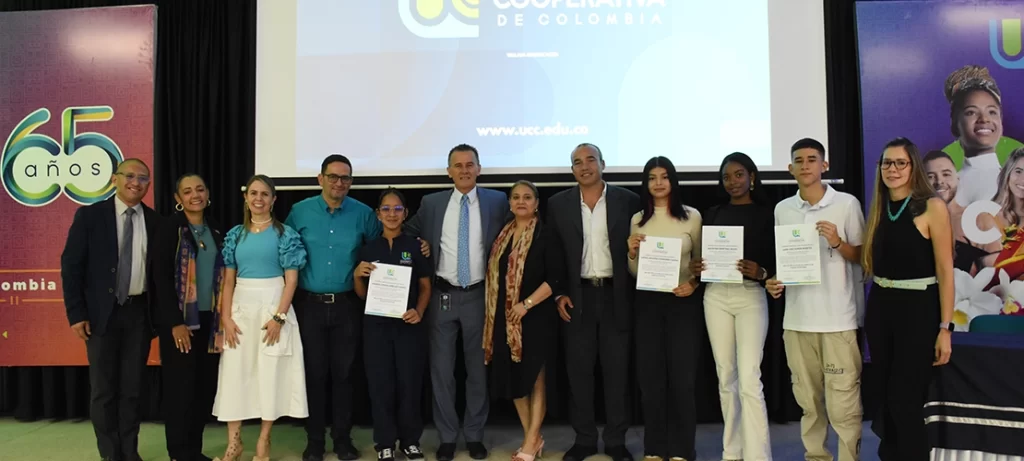 UCC Cali becas