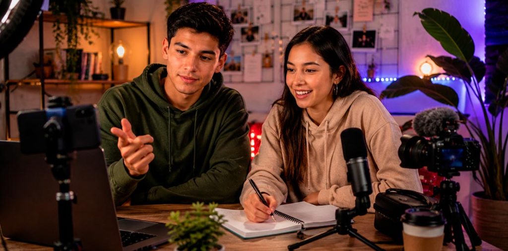 ¿Quieres ser Streamer? Del celular al estudio en casa: así se construye un espacio para crear contenido